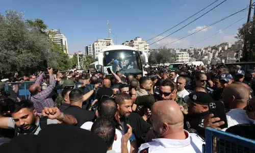 Tahanan Palestina yang dibebaskan Israel tiba di Gaza Selatan Tahanan Palestina yang dibebaskan Israel tiba di Gaza Selatan