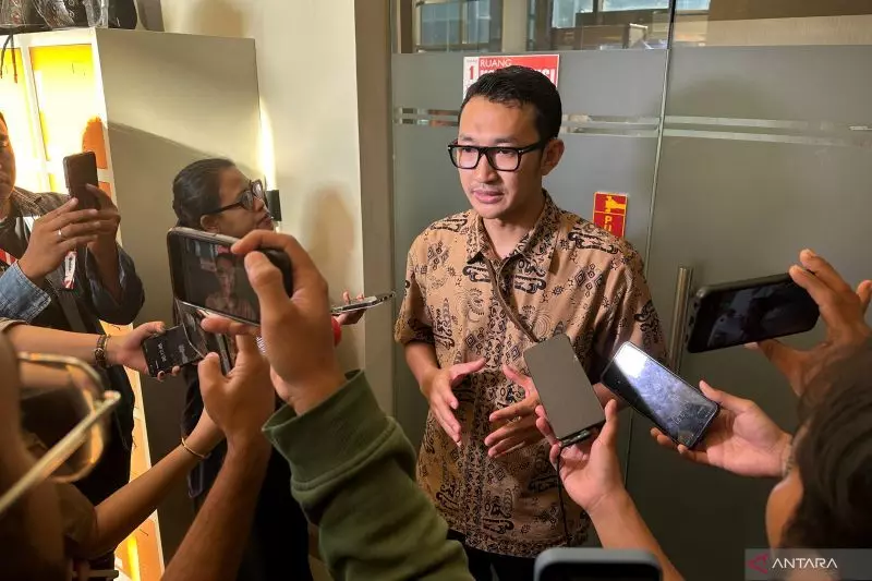 KPK telusuri fasilitas tambahan bagi jemaah haji khusus KPK telusuri fasilitas tambahan bagi jemaah haji khusus