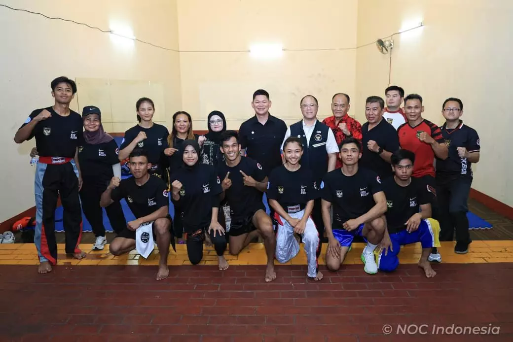 Jelang SEA Games 2025, CdM Tim Indonesia tinjau pelatnas kickboxing Jelang SEA Games 2025, CdM Tim Indonesia tinjau pelatnas kickboxing