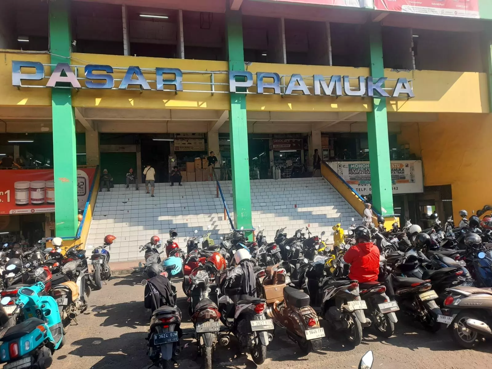 Dugaan mafia kios di Pasar Pramuka, setahun sewa capai Rp80 juta Dugaan mafia kios di Pasar Pramuka, setahun sewa capai Rp80 juta