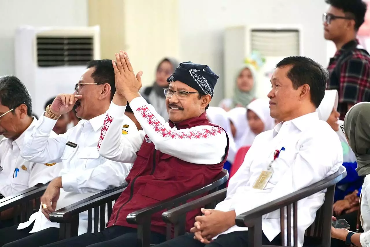 Gus Ipul tegaskan Pemerintah akan fasilitasi lulusan Sekolah Rakyat
