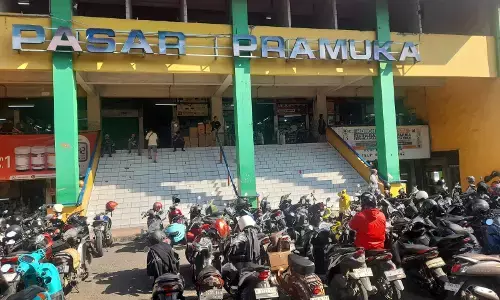 Dugaan mafia kios di Pasar Pramuka, setahun sewa capai Rp80 juta Dugaan mafia kios di Pasar Pramuka, setahun sewa capai Rp80 juta