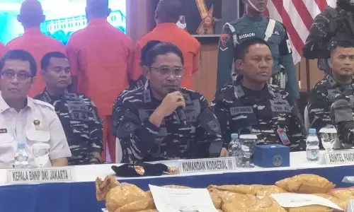 TNI AL gagalkan penyelundupan 10 kilogram sabu di Tanjung Priok TNI AL gagalkan penyelundupan 10 kilogram sabu di Tanjung Priok