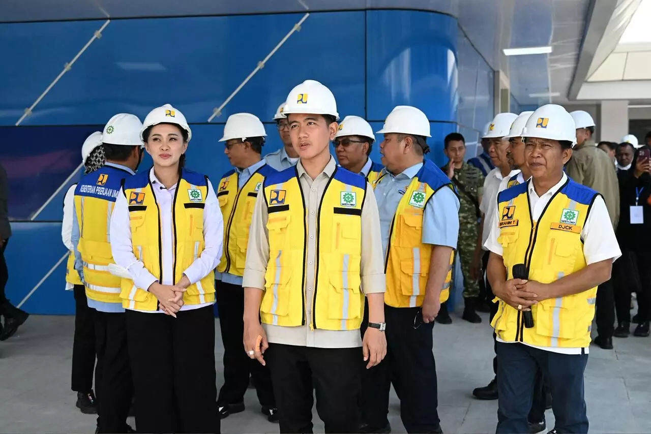 Wapres Gibran tinjau pembangunan Kantor BPKP Malut, pastikan selesai tepat waktu Wapres Gibran tinjau pembangunan Kantor BPKP Malut, pastikan selesai tepat waktu