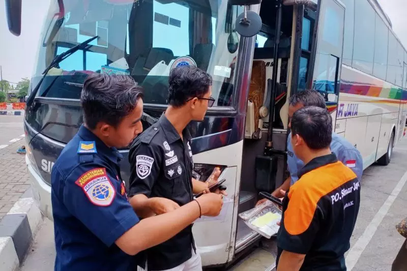 BPTD Banten gencarkan `ramp check` bus AKAP demi keselamatan di jalan BPTD Banten gencarkan `ramp check` bus AKAP demi keselamatan di jalan