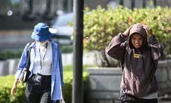 Pemprov DKI dinilai perlu sediakan fasilitas air minum saat panas Pemprov DKI dinilai perlu sediakan fasilitas air minum saat panas