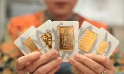 Emas Antam konsisten melonjak, kini sentuh angka Rp2,407 juta/gram Emas Antam konsisten melonjak, kini sentuh angka Rp2,407 juta/gram