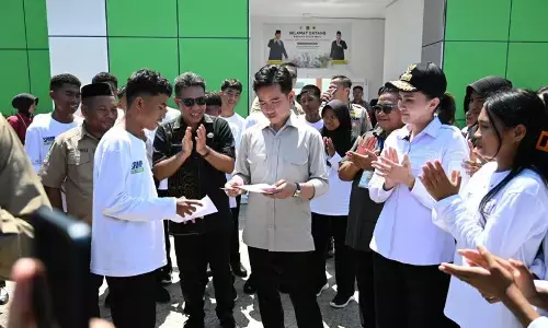 Wapres dorong semangat belajar anak kepulauan di Malut