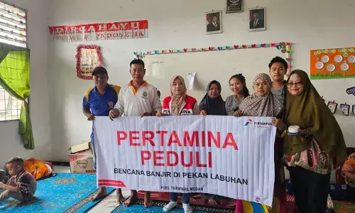 Pertamina Patra Niaga Regional Sumbagut bantu warga terdampak luapan Sungai Deli Pertamina Patra Niaga Regional Sumbagut bantu warga terdampak luapan Sungai Deli
