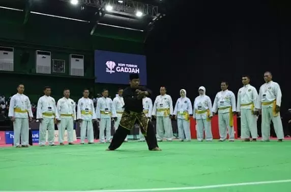 `Buka Gelanggang`, tradisi mengawali 271 pesilat adu jurus di ajang PON Bela Diri Kudus 2025 `Buka Gelanggang`, tradisi mengawali 271 pesilat adu jurus di ajang PON Bela Diri Kudus 2025
