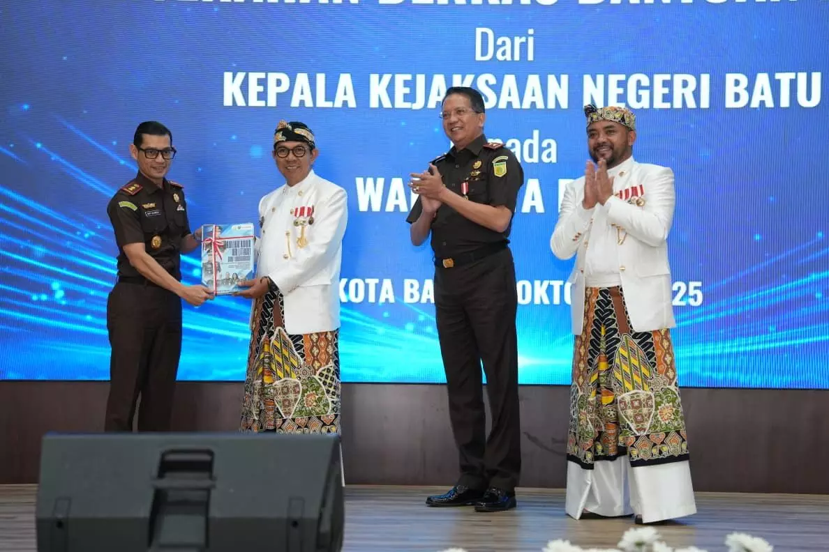 Kejari Batu selamatkan uang negara senilai Rp522 miliar dari penyerahan PSU Kejari Batu selamatkan uang negara senilai Rp522 miliar dari penyerahan PSU