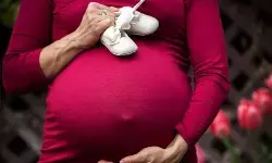 Kurang kesiapan mental sebabkan kehamilan usia muda rentan baby blues