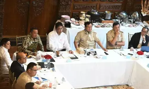 Prabowo minta pabrik pupuk direvitalisasi dan siapkan SDM bidang STEM Prabowo minta pabrik pupuk direvitalisasi dan siapkan SDM bidang STEM