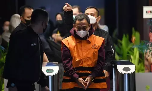 KPK dalami proses pengolahan anode logam saat periksa empat saksi KPK dalami proses pengolahan anode logam saat periksa empat saksi
