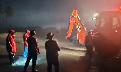 BPBD Aceh Barat kerahkan alat berat keruk muara sungai atasi banjir BPBD Aceh Barat kerahkan alat berat keruk muara sungai atasi banjir