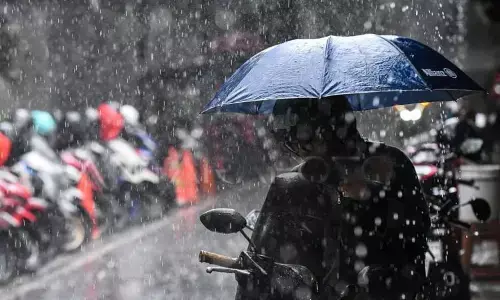 DLH DKI tanggapi temuan mikroplastik dalam air hujan di Jakarta DLH DKI tanggapi temuan mikroplastik dalam air hujan di Jakarta