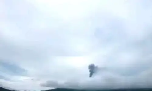 PGA: Gunung Ibu semburkan abu vulkanik setinggi 600 meter PGA: Gunung Ibu semburkan abu vulkanik setinggi 600 meter