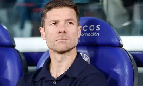 Xabi Alonso buka peluang pasang Vinicius sebagai false nine Xabi Alonso buka peluang pasang Vinicius sebagai false nine