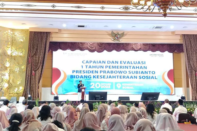 Mensos: 8 ribu dari 35,4 juta keluarga terima BLT tambahan hari ini