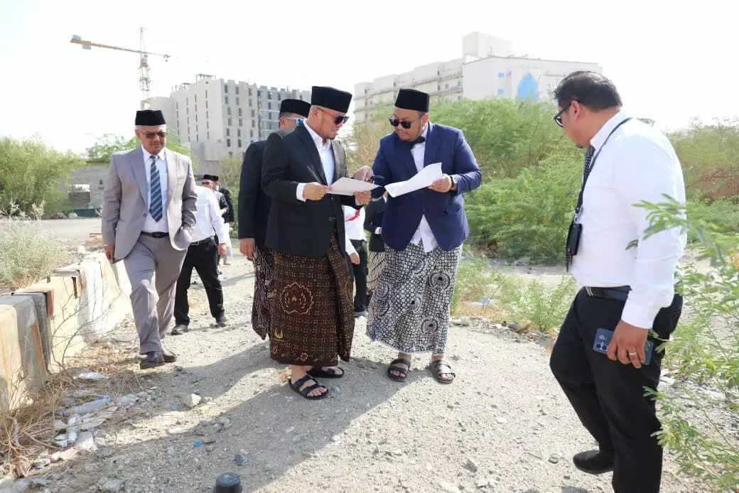 Wamenhaj tinjau lokasi yang diproyeksikan Kampung Haji Indonesia di Makkah Wamenhaj tinjau lokasi yang diproyeksikan Kampung Haji Indonesia di Makkah