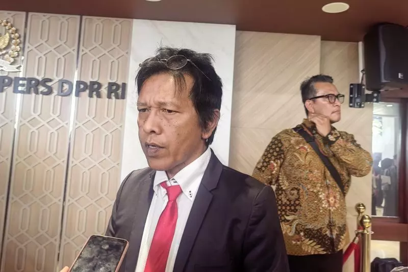 Pembengkakan biaya Whoosh, DPR minta kajian ulang Pembengkakan biaya Whoosh, DPR minta kajian ulang