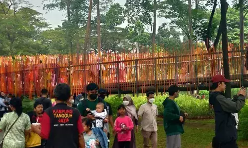 Pengelola Tebet Eco Park tegur komunitas fotografi yang lakukan pungli Pengelola Tebet Eco Park tegur komunitas fotografi yang lakukan pungli