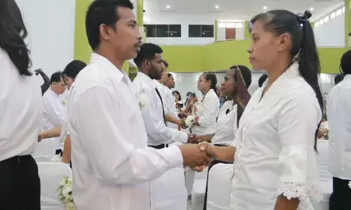 Pemkot minta warga manfaatkan nikah massal untuk legalkan pernikahan Pemkot minta warga manfaatkan nikah massal untuk legalkan pernikahan