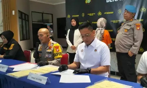 Polres Bekasi ringkus penipu modus tanah kavling Polres Bekasi ringkus penipu modus tanah kavling