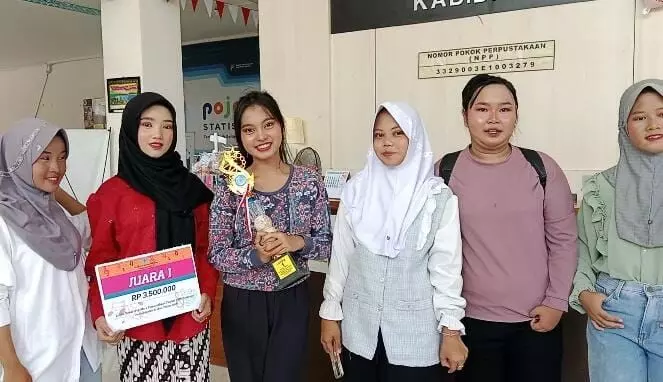 SMPN 1 Tonjong juara 1 lomba paduan suara di Festival Literasi Brebes 2025