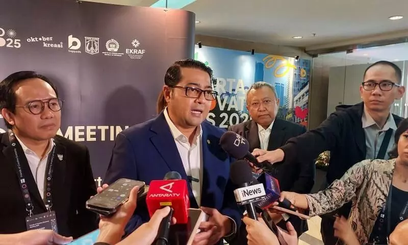 Menekraf yakin ekonomi kreatif mampu bersaing global Menekraf yakin ekonomi kreatif mampu bersaing global