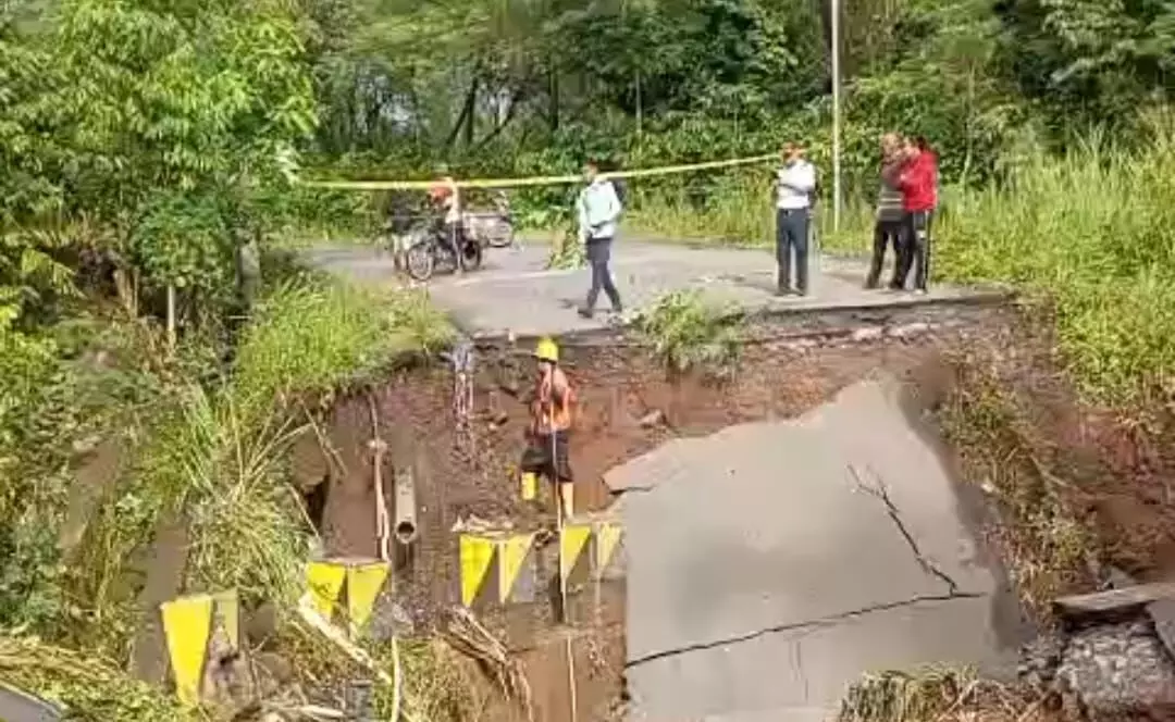 Jalan Pagaralam–Tj Raya terputus, Gubernur Sumsel instruksikan penanganan darurat Jalan Pagaralam–Tj Raya terputus, Gubernur Sumsel instruksikan penanganan darurat