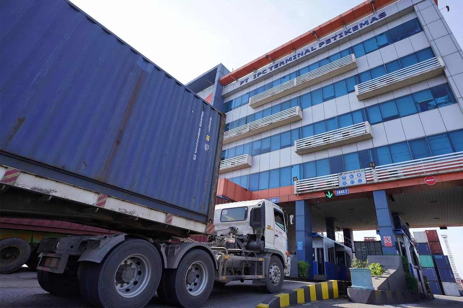 IPC TPK bangun literasi logistik di sekitar Pelabuhan Kijing IPC TPK bangun literasi logistik di sekitar Pelabuhan Kijing