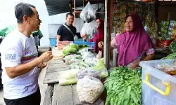 Bupati Kudus canangkan gerakan `ASN Berbelanja` ke pasar tradisional Bupati Kudus canangkan gerakan `ASN Berbelanja` ke pasar tradisional