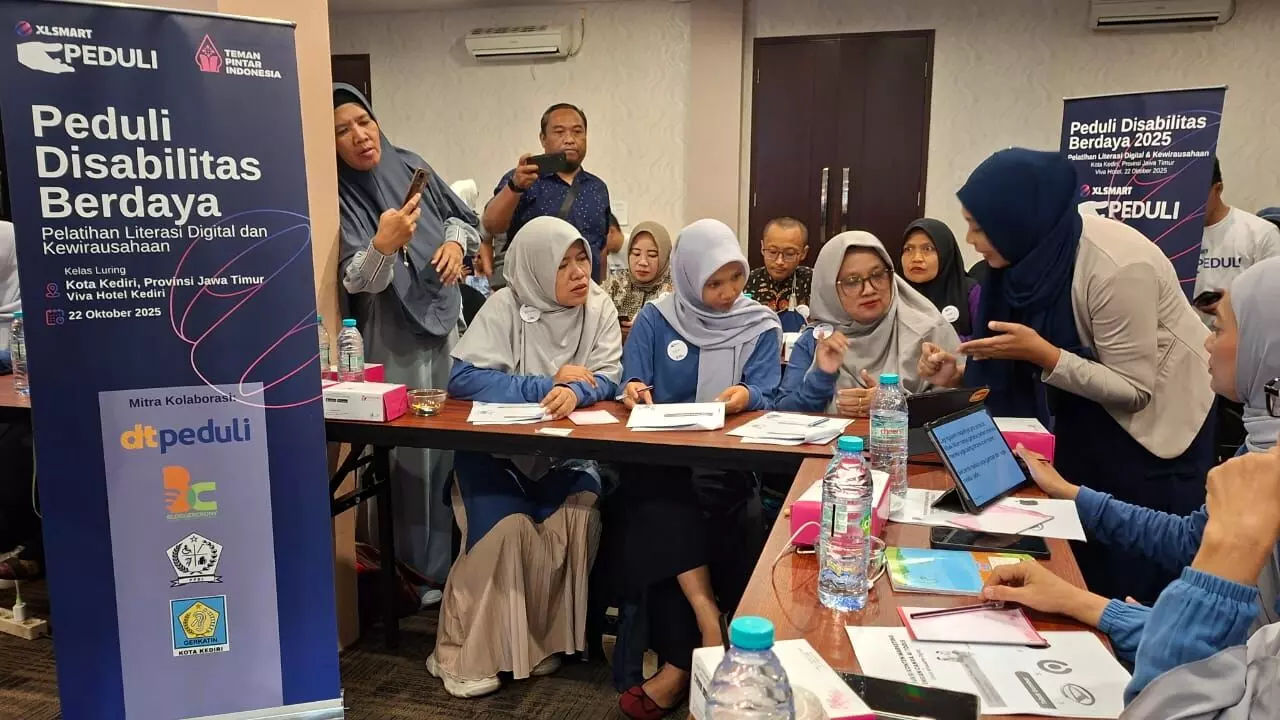 Dukung kesetaraan, XLSMART beri pelatihan literasi digital kewirausahaan untuk disabilitas Dukung kesetaraan, XLSMART beri pelatihan literasi digital kewirausahaan untuk disabilitas