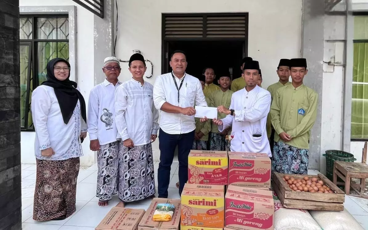 Kenang pendiri perusahaan, ribuan karyawan Pura Group gelar doa bersama dan aksi sosial Kenang pendiri perusahaan, ribuan karyawan Pura Group gelar doa bersama dan aksi sosial