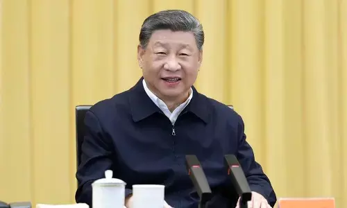 Memimpin pembangunan berkualitas tinggi dengan Cetak Biru yang luar biasa Memimpin pembangunan berkualitas tinggi dengan Cetak Biru yang luar biasa