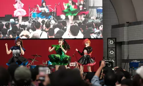 Kolaborasi seni RI-Jepang sedot antusiasme pengunjung di `Indonesia Japan Friendship Festival 2025` Kolaborasi seni RI-Jepang sedot antusiasme pengunjung di `Indonesia Japan Friendship Festival 2025`