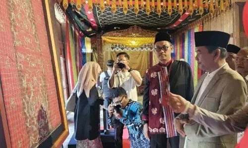 Museum NTB boyong koleksi wastra dalam pameran keliling di Sumbawa Museum NTB boyong koleksi wastra dalam pameran keliling di Sumbawa