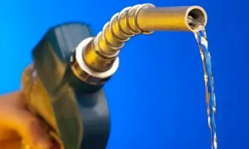 Pertamina Sumbagut beri penggantian kepada konsumen terdampak dugaan BBM bercampur air Pertamina Sumbagut beri penggantian kepada konsumen terdampak dugaan BBM bercampur air