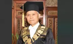 Prof Hanif Nurcholis: Pola pikir teknis birokrasi jadi sebab uang mengendap di daerah
