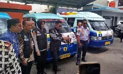 Pemkot resmi luncurkan angkutan pelajar gratis Jempol Pemkot resmi luncurkan angkutan pelajar gratis Jempol