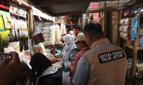 Jaga kesetabilan harga dan ketersediaan beras, Tim satgas Polda jateng pantau pasar di Boyolali Jaga kesetabilan harga dan ketersediaan beras, Tim satgas Polda jateng pantau pasar di Boyolali