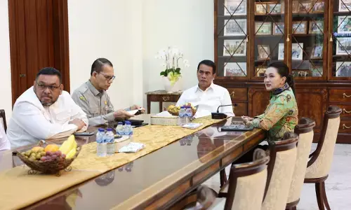 Gubernur Sherly Tjoanda apresiasi kepemimpinan Mentan Amran Gubernur Sherly Tjoanda apresiasi kepemimpinan Mentan Amran