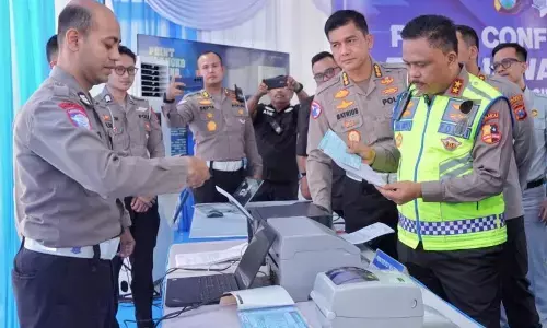 Korlantas Polri kunjungi tiga provinsi guna pastikan implementasi ETLE Korlantas Polri kunjungi tiga provinsi guna pastikan implementasi ETLE