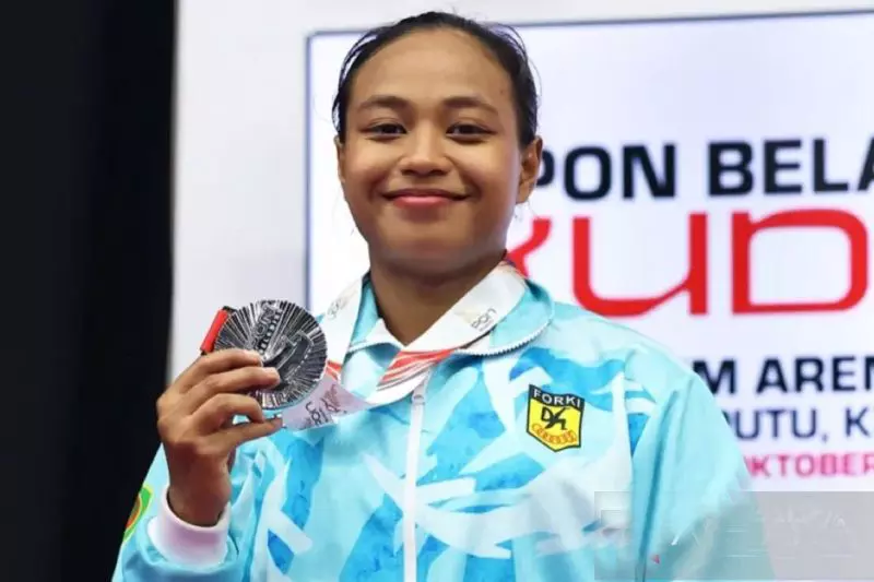 Karate tambah medali bagi Maluku di PON Bela Diri 2025 Karate tambah medali bagi Maluku di PON Bela Diri 2025