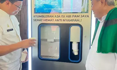 Hadapi cuaca ekstrem, PAM Jaya serahkan 100 unit Water Purifier untuk fasilitas umum dan sosial