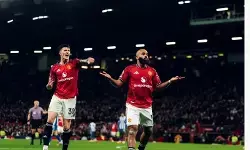 MU perpanjang rekor menang usai hajar Brighton 4-2