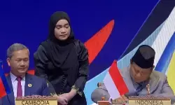 Prabowo tanda tangani deklarasi bergabungnya Timor-Leste ke ASEAN Prabowo tanda tangani deklarasi bergabungnya Timor-Leste ke ASEAN