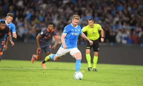 Napoli naik ke puncak klasemen usai taklukkan Inter 3-1 Napoli naik ke puncak klasemen usai taklukkan Inter 3-1