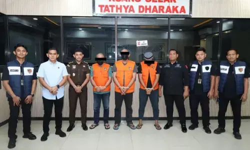 Empat tersangka korupsi Bank Sulselbar Rp10,9 miliar segera disidang Empat tersangka korupsi Bank Sulselbar Rp10,9 miliar segera disidang